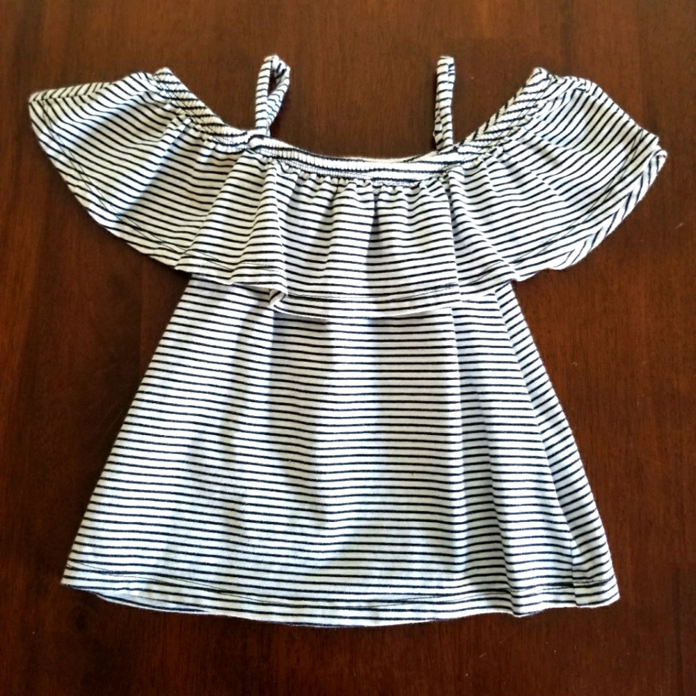 Forever 21 Girls Size 5/6 Ruffle Shoulder Top
